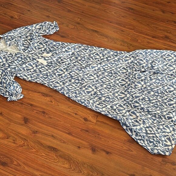 Farmhouse chic blue print short sleeve maxi dress with tassel size small - Picture 4 of 7